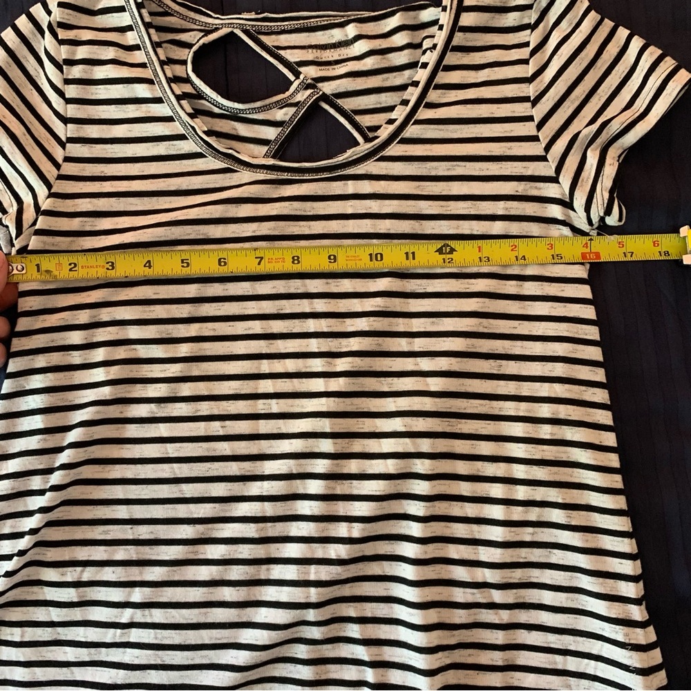 Calvin Klein Performance Quick Dry Striped Shirt Size Small - Picture 2 of 6